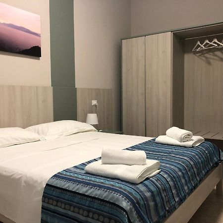 Villa Molino Moniga del Garda Habitación foto
